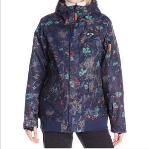 Oakley Womens snowboard jacket